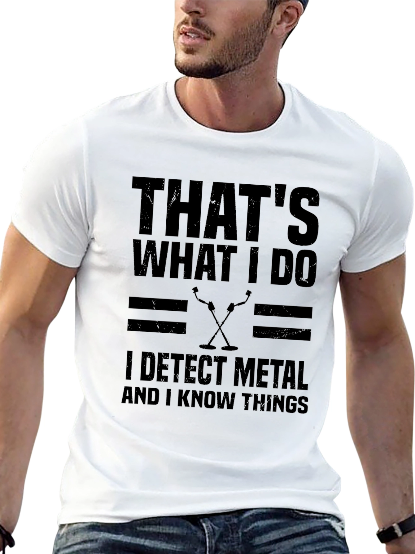 I Detect Metal And Know Things Black T-Shirt