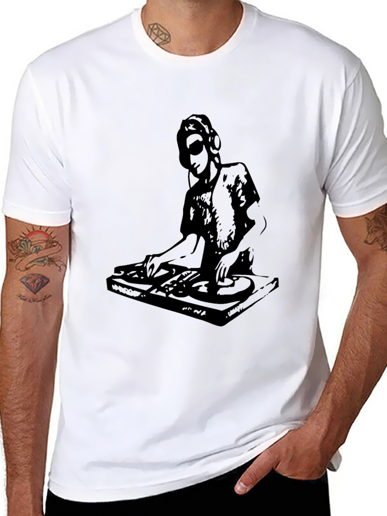 DJ Turntable Graphic Tee - Black Cotton Comfort