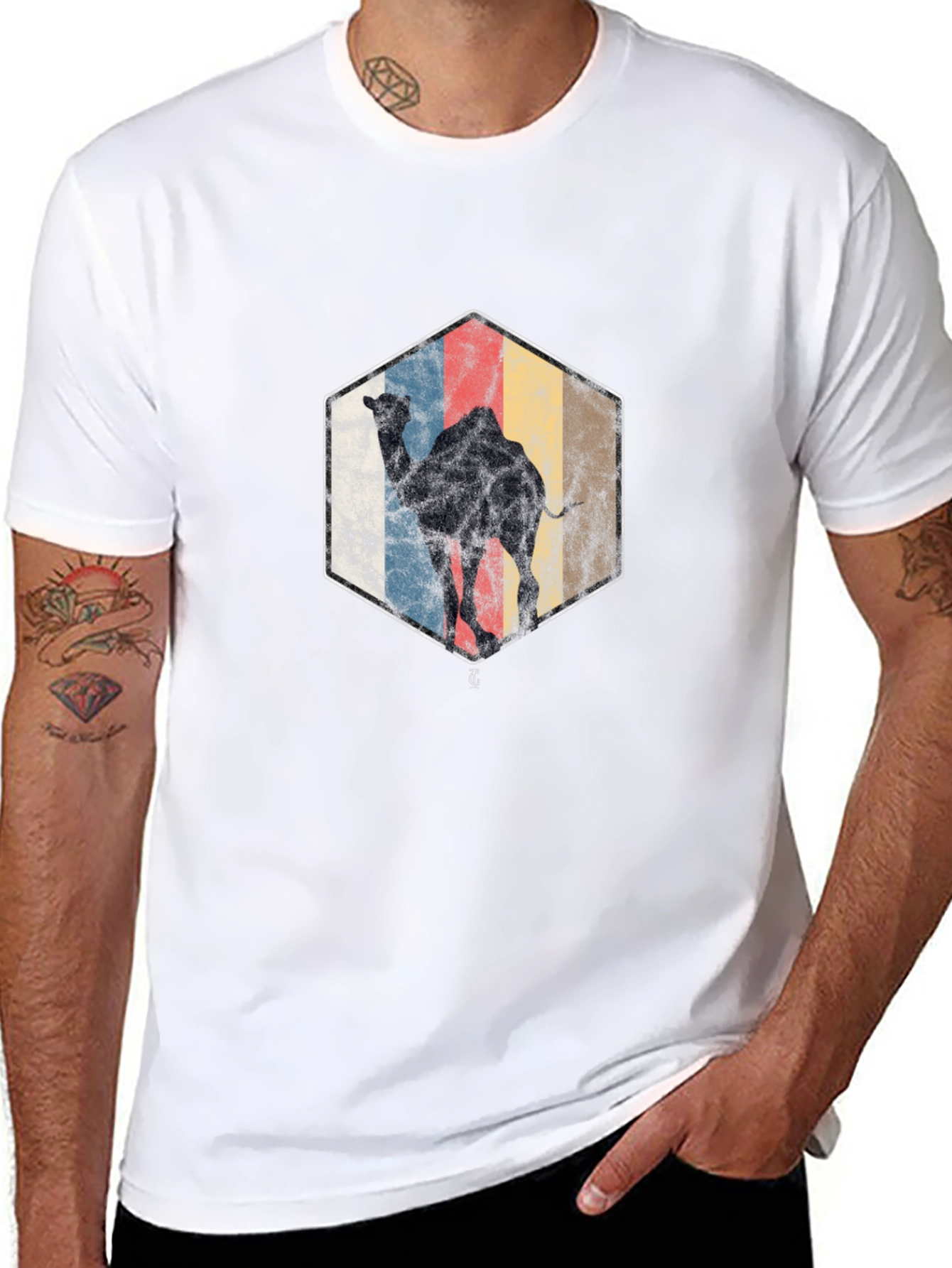Retro Camel Graphic Tee - Black Cotton Blend Shirt