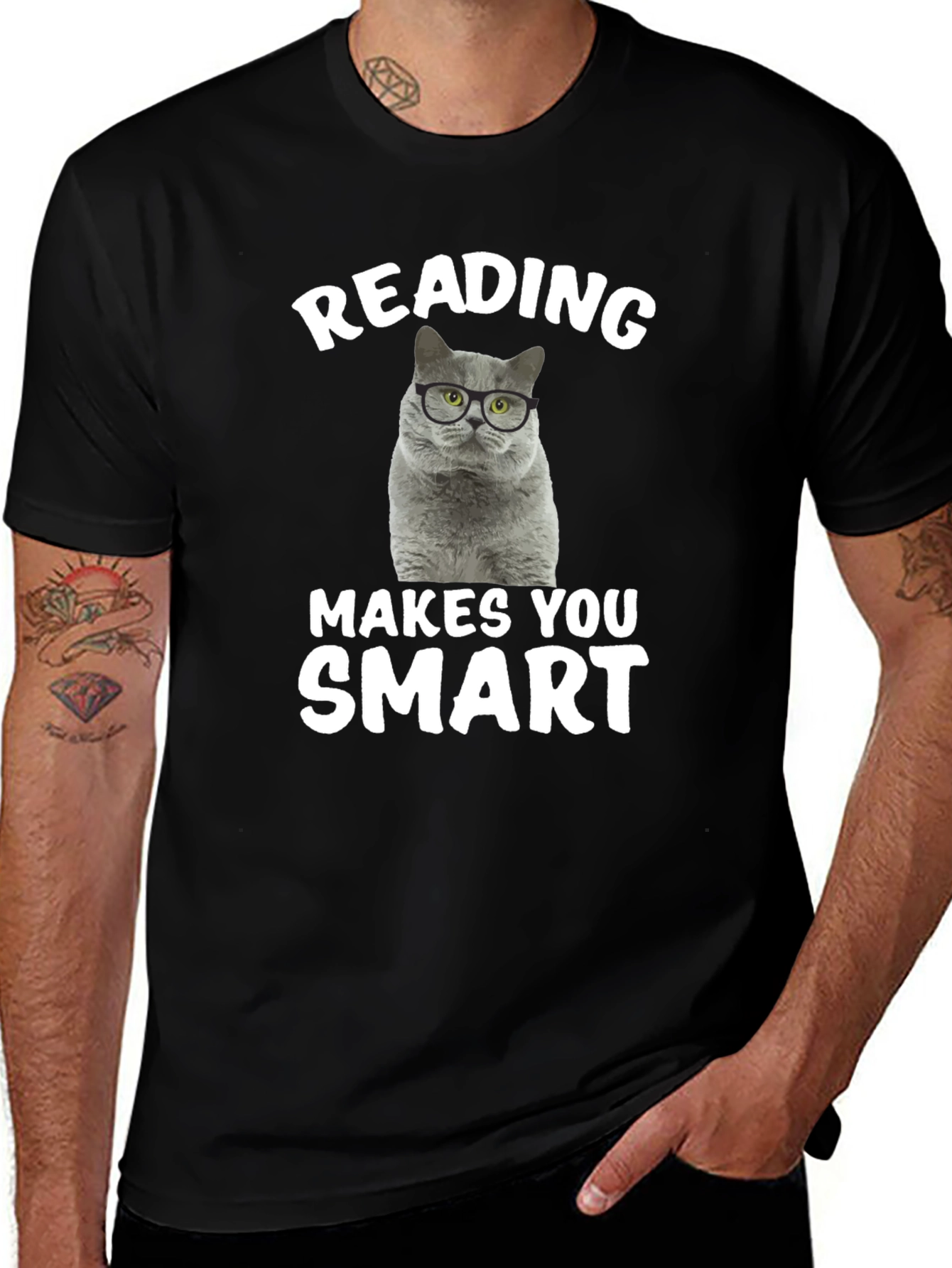 Reading Cat T-Shirt: Makes You Smart!