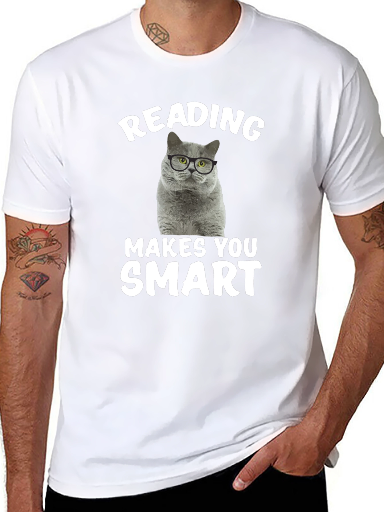 Reading Cat T-Shirt: Makes You Smart!
