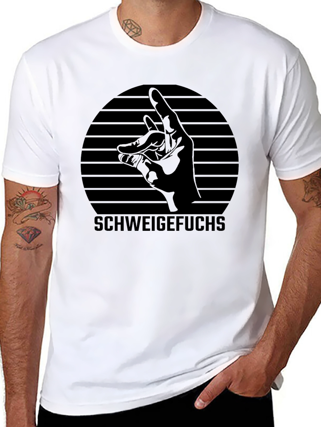 Schweige Fuchs Black Graphic T-Shirt