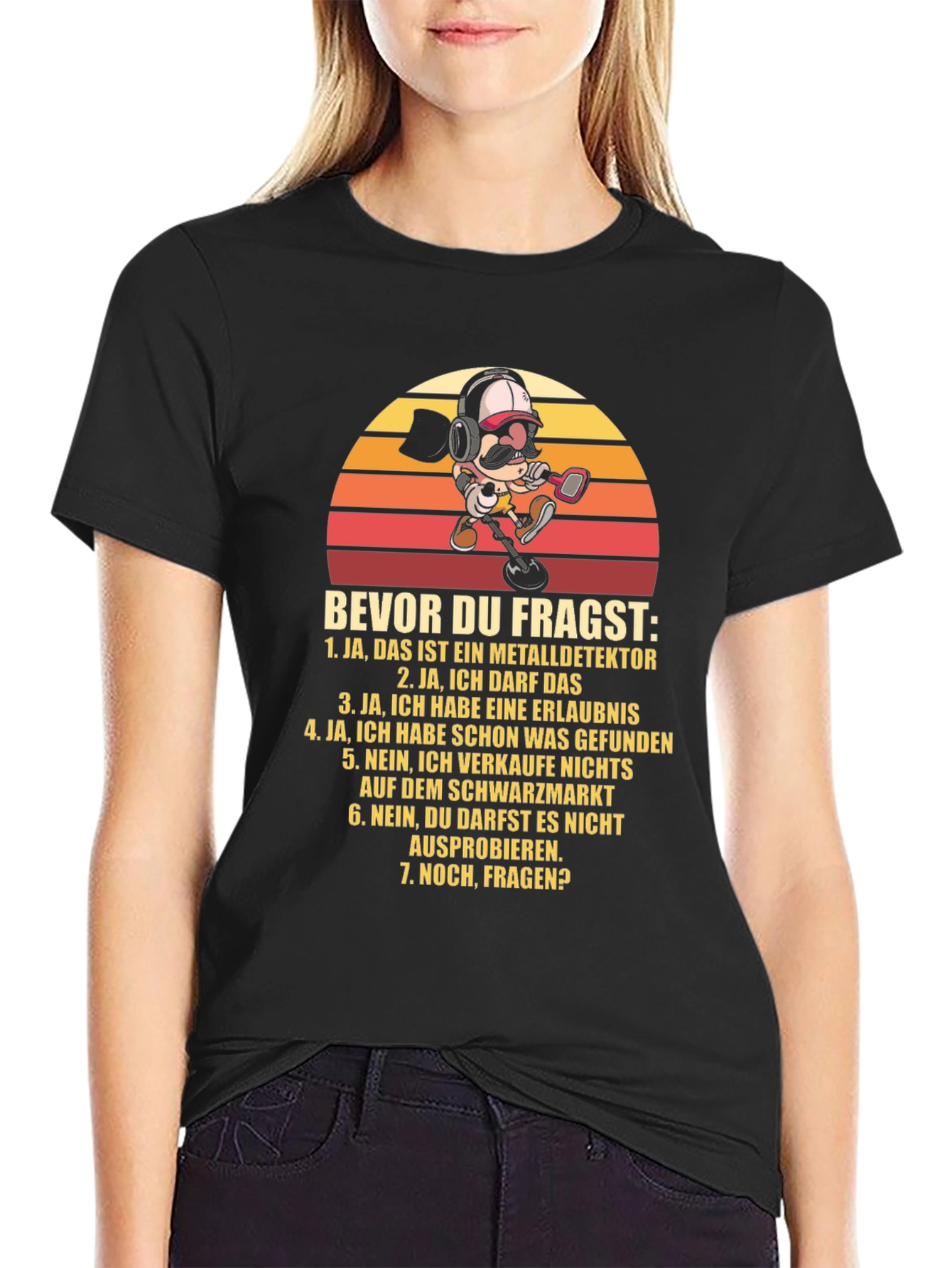 Metal Detector Cartoon T-Shirt - Funny German Text