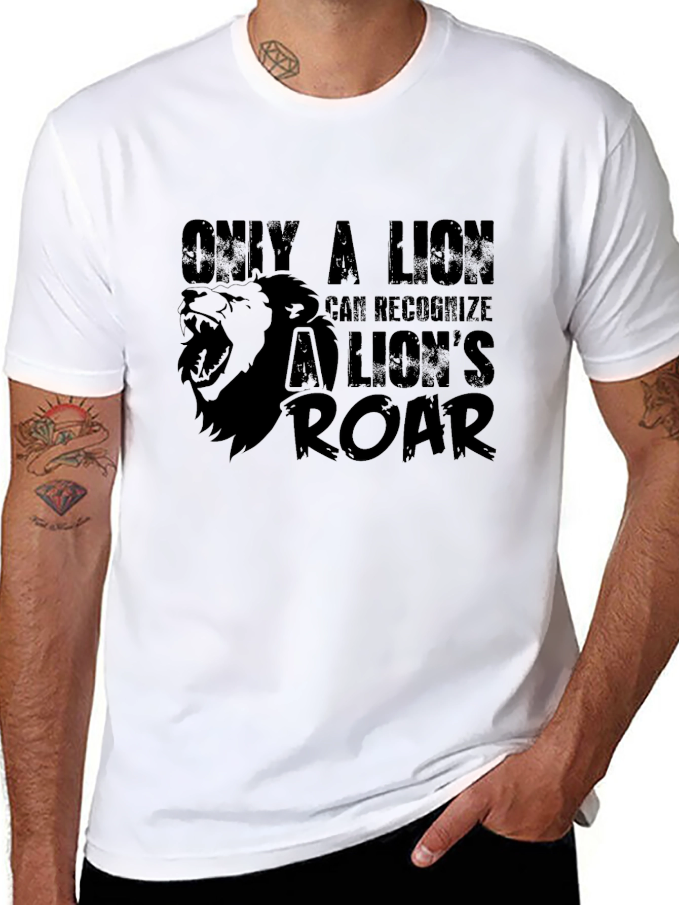 Lion Roar Graphic T-Shirt - Black