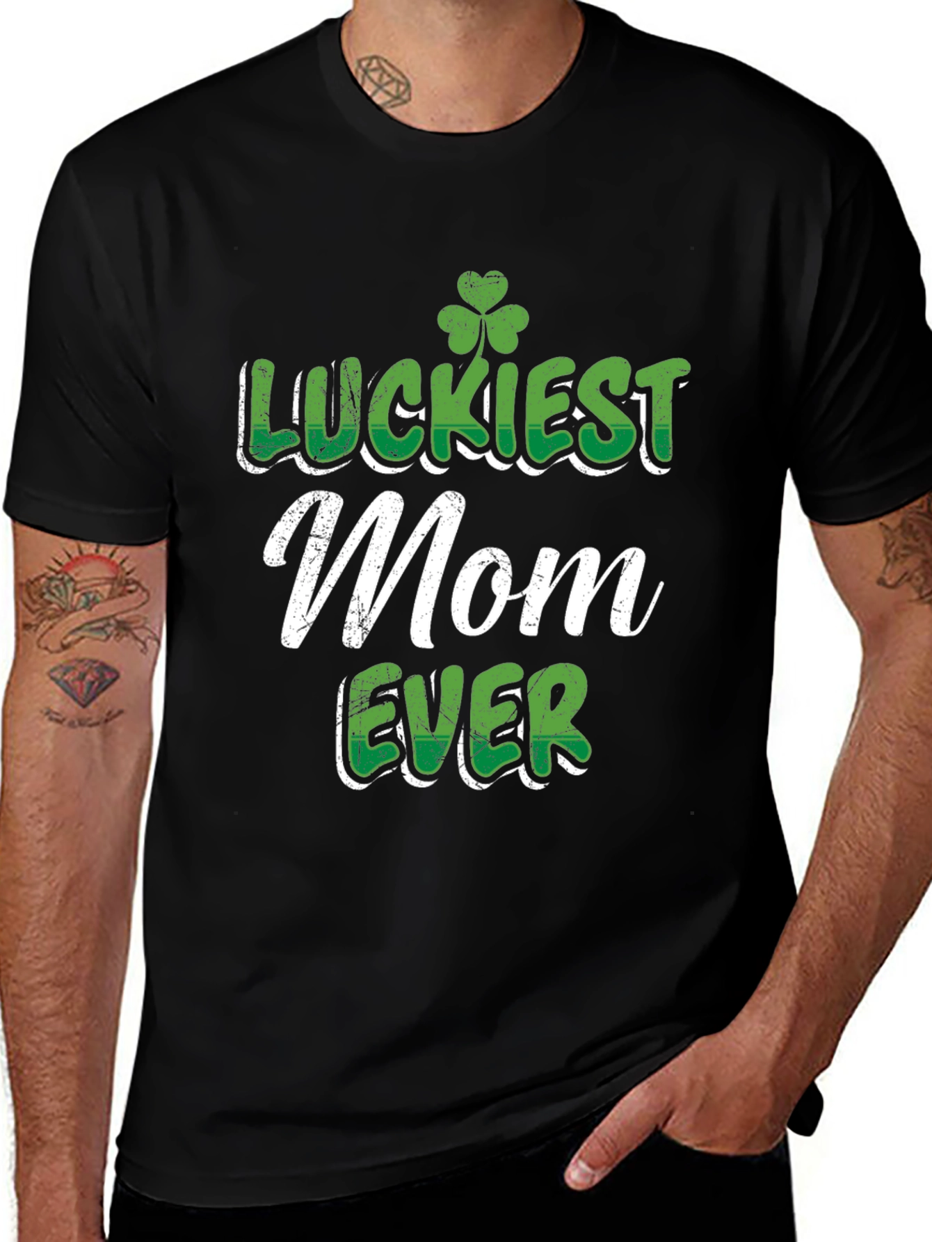 Luckiest Mom Ever St. Patricks Day Graphic Tee