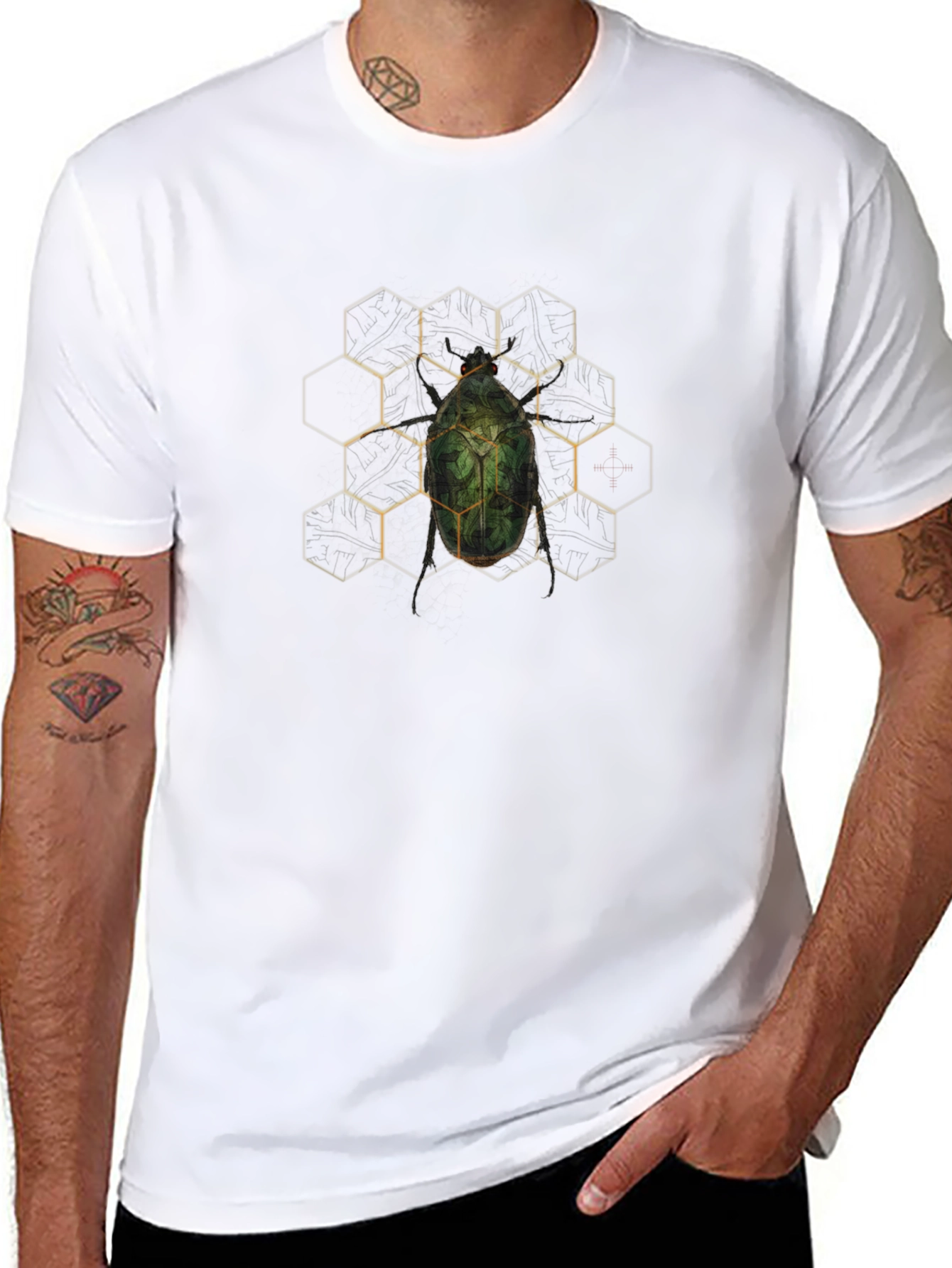Geometric Beetle Graphic Black T-Shirt
