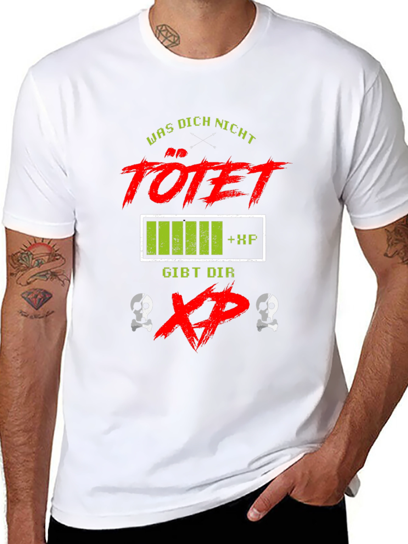 Gamer T-Shirt: What Doesnt Kill You Gives You XP