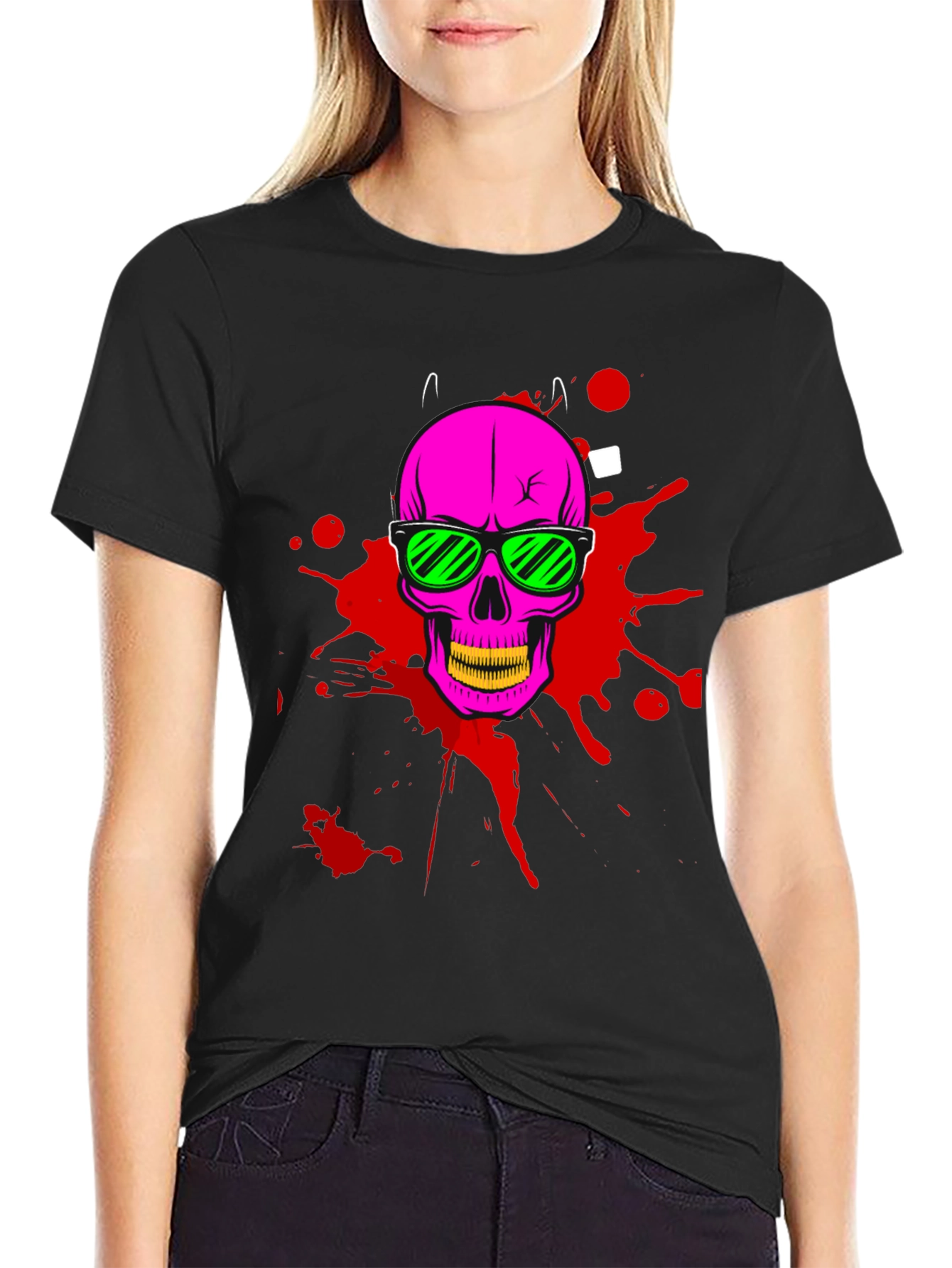 Skull Graphic Tee - Edgy Streetwear